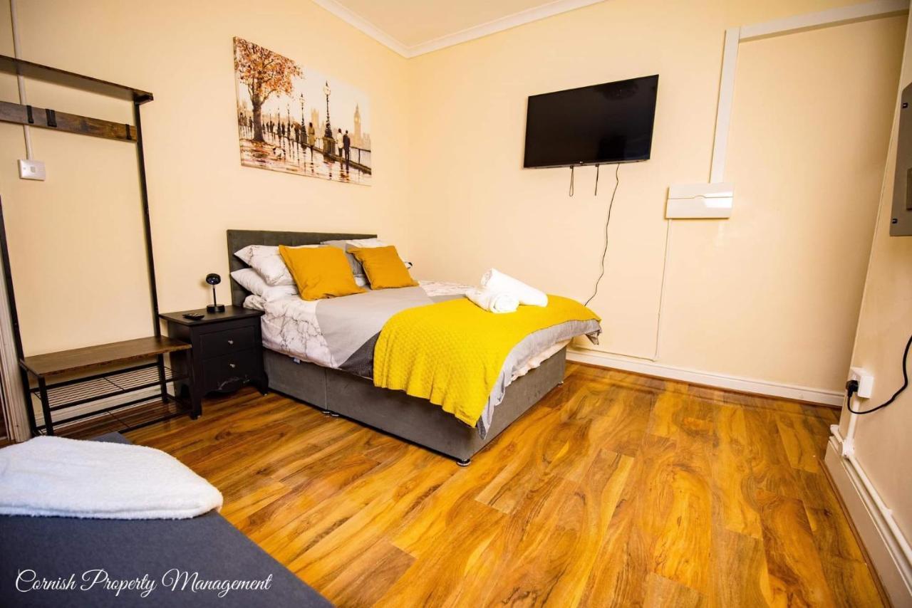 River Street Apartments Truro Ngoại thất bức ảnh