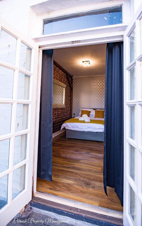 River Street Apartments Truro Ngoại thất bức ảnh