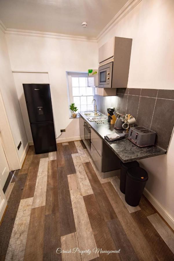 River Street Apartments Truro Ngoại thất bức ảnh