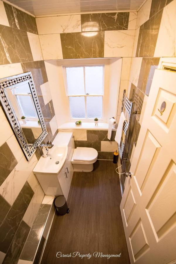 River Street Apartments Truro Ngoại thất bức ảnh